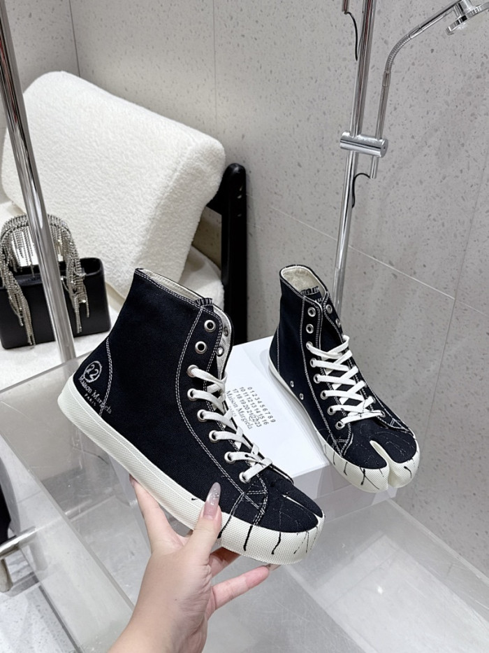 Ma*iso*n Mar*giela MAMA-0161