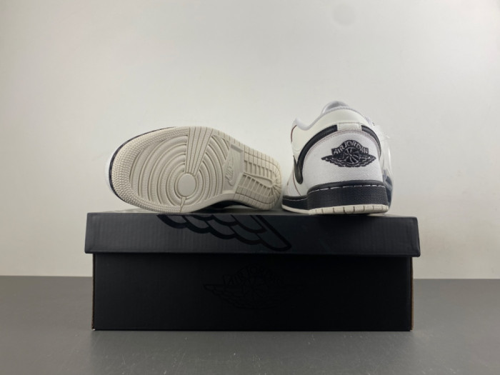 Air Jordan 1 Low IV5325-110