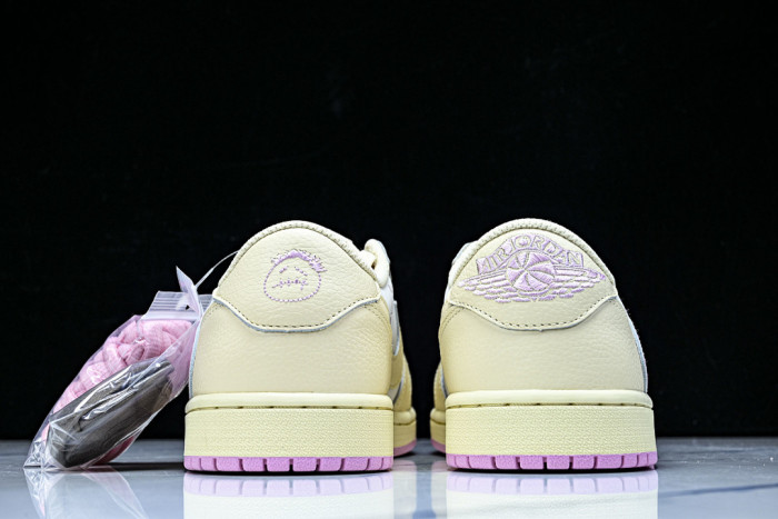 Travis Scott x Air Jordan 1 Low OG IQ7604-100