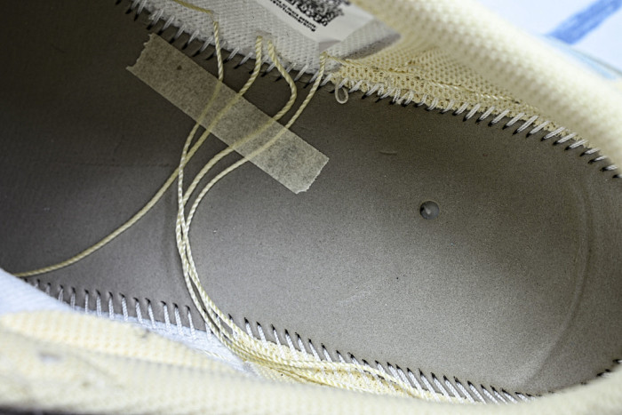 Travis Scott x Air Jordan 1 Low OG IQ7604-100