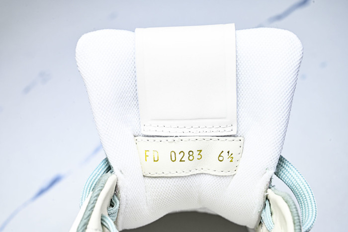 LVT SNEAKERS LVSRS-0240
