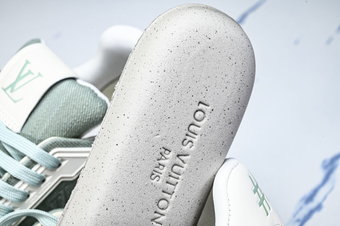 LVT SNEAKERS LVSRS-0240