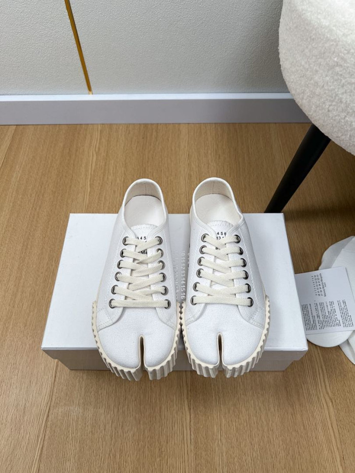 Ma*iso*n Mar*giela MAMA-0155
