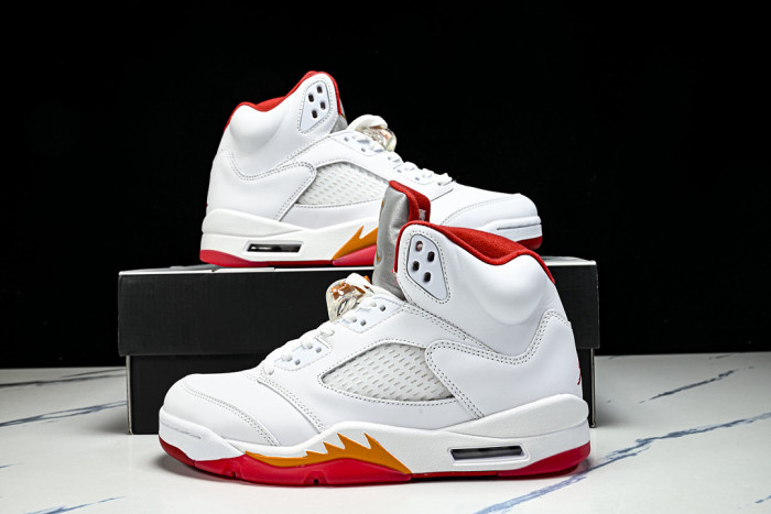 Air Jordan 5 Retro OG