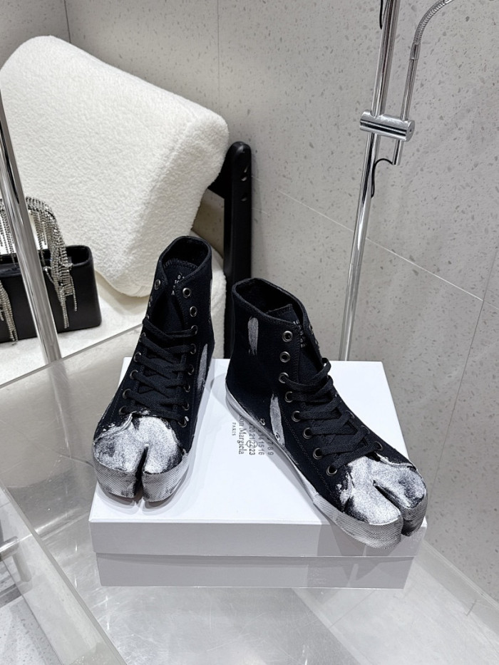 Ma*iso*n Mar*giela MAMA-0162
