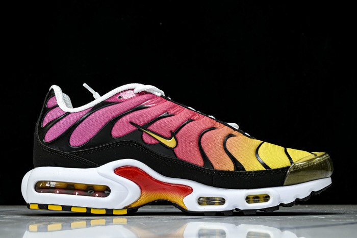 Swarovski x Nike Air Max Plus DX0755-600