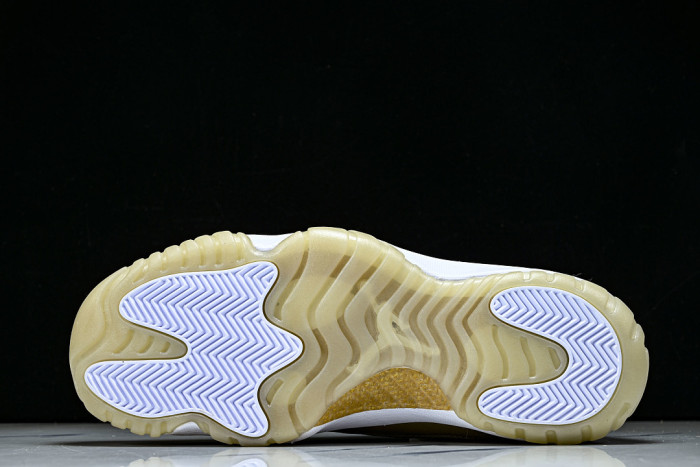 Air Jordan 11 Low “Mother’s Day” AH7860-102