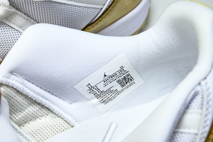 Air Jordan 11 Low “Mother’s Day” AH7860-102