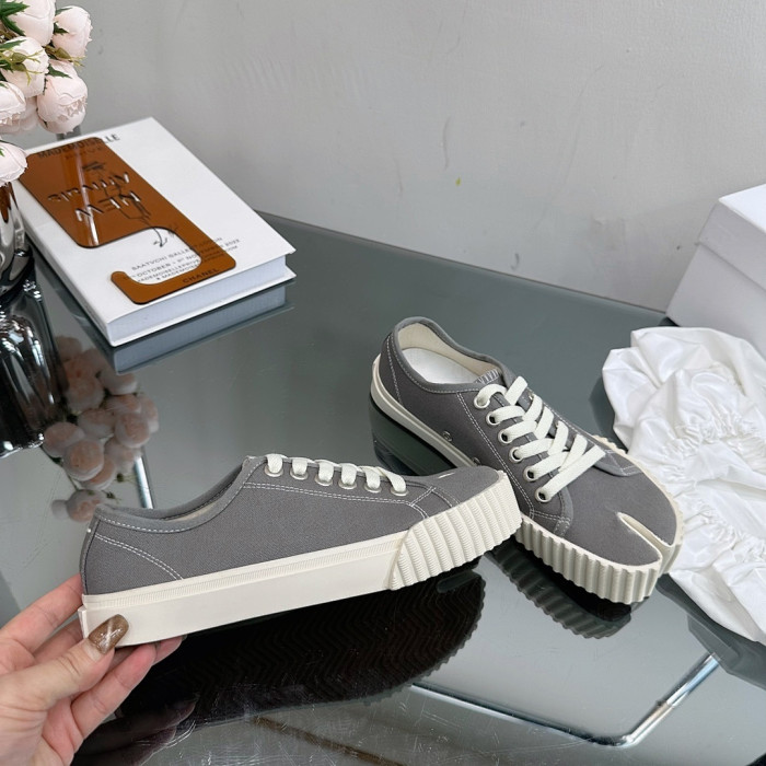 Ma*iso*n Mar*giela MAMA-0158