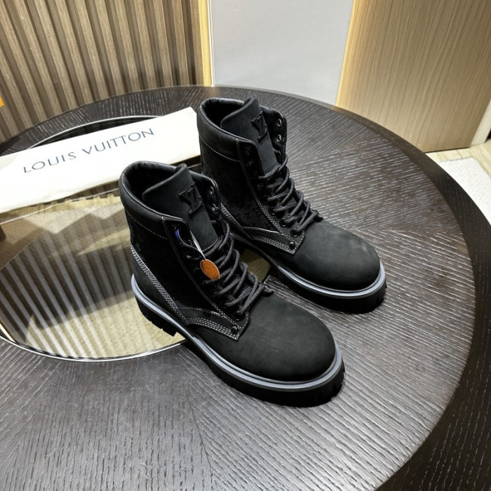 L**V**T* BOOTS LVTBS-042