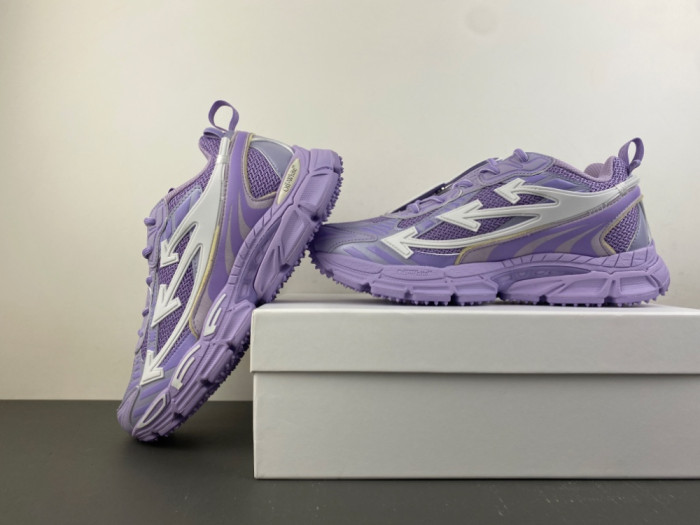 C/O​ SNEAKERS CO-079