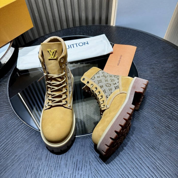 L**V**T* BOOTS LVTBS-043
