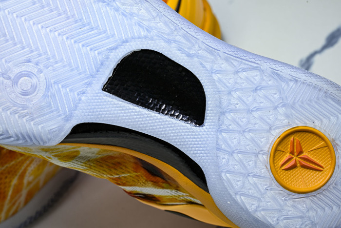 Nike Kobe 8 Protro Shanghai Fireworks IO6259-800