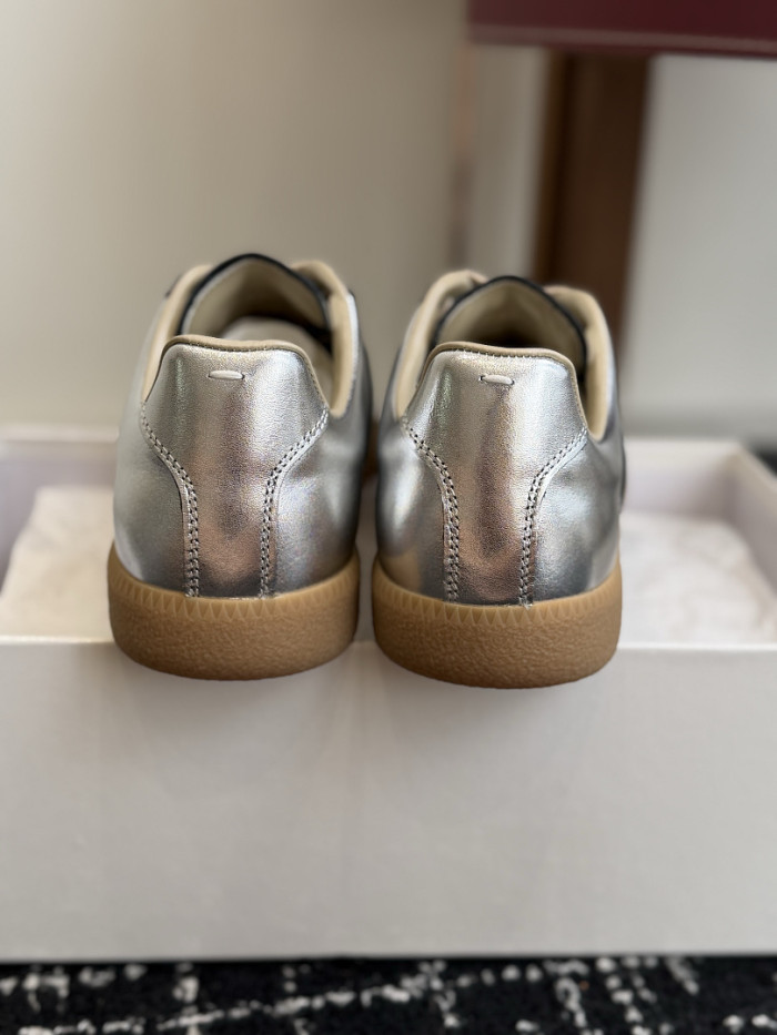Ma*iso*n Mar*giela MNMA-0219