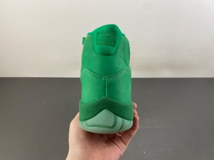 Air Jordan 11 Retro lQ5700-900