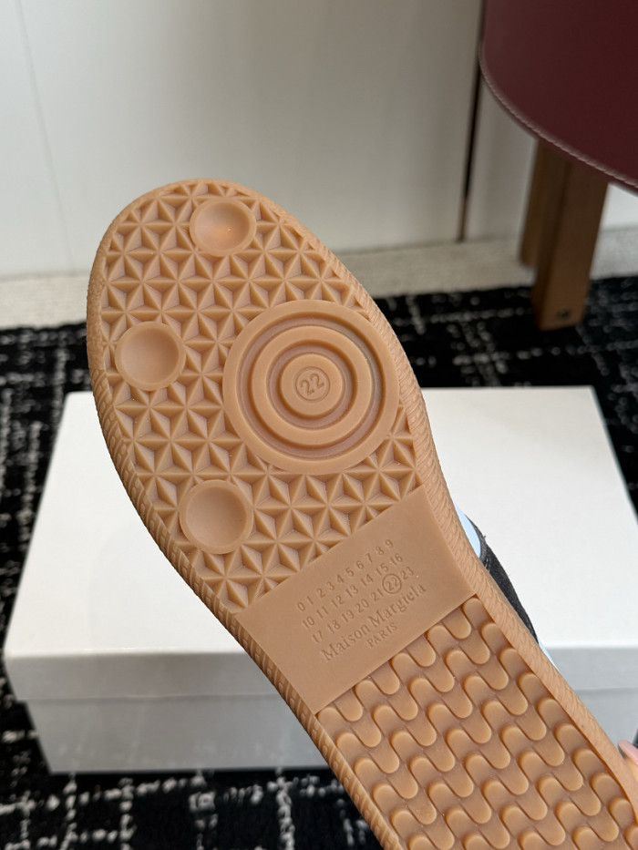 Ma*iso*n Mar*giela MNMA-0193